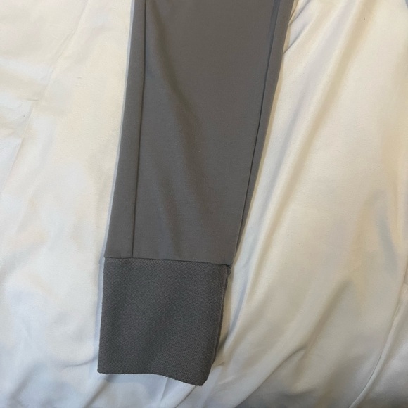 Free People FP Movement Jogger Sweatpants Gray Sunny Skinny Size XSmall - Picture 4 of 15
